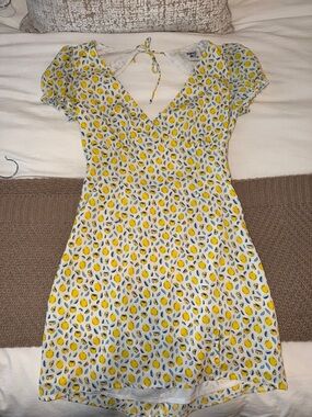 Princess Polly Yellow Lemon Print V-Neck Summer Dress
